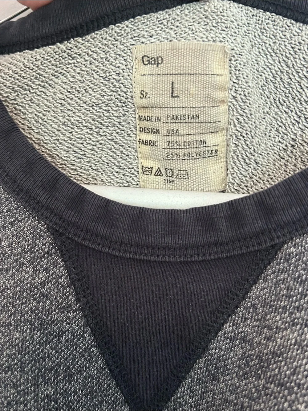 GAP Men's Charcoal and Black Crewneck Sweater